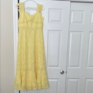 Stand out in this beautiful Spring/Summer dress